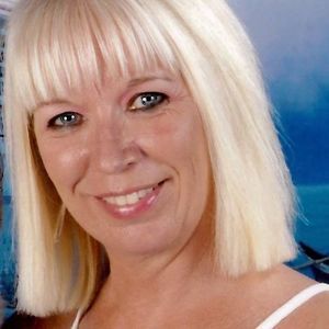 Meet your Posher, Nora